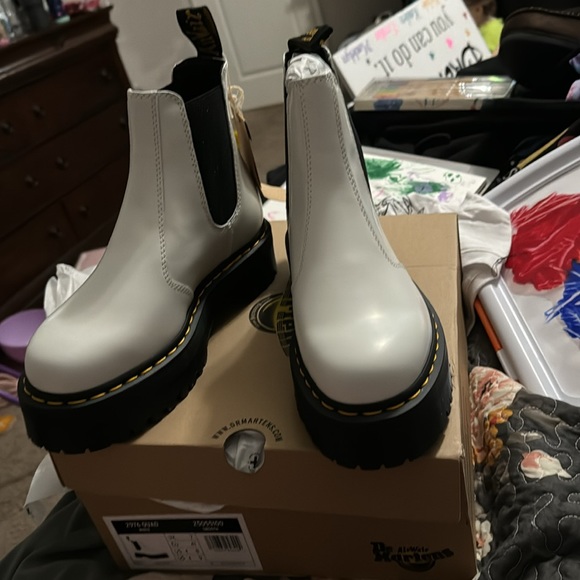 2976 Dr. Martens Platform Chelsea Boots - Picture 6 of 8